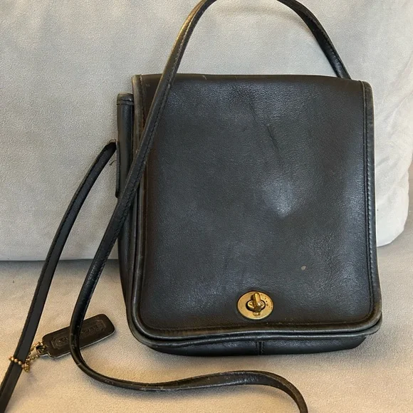 Vintage Coach Black Leather Crossbody Bag - Picture 1 of 6